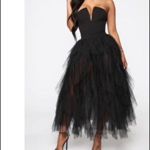 Black strapless dress